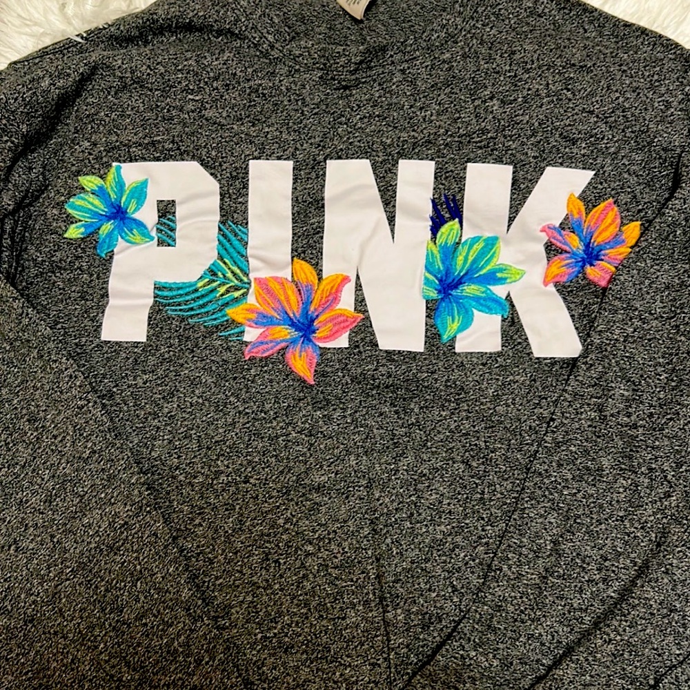 VS PINK long sleeve campus tee